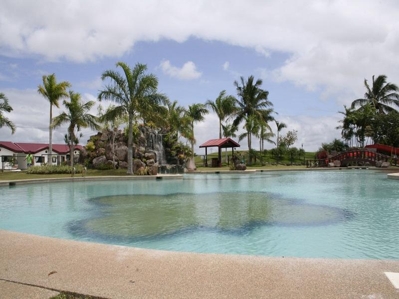 Hôtel Graceland Estates And Country Club à Lucena Extérieur photo